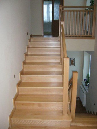 BUK -masív prírodný